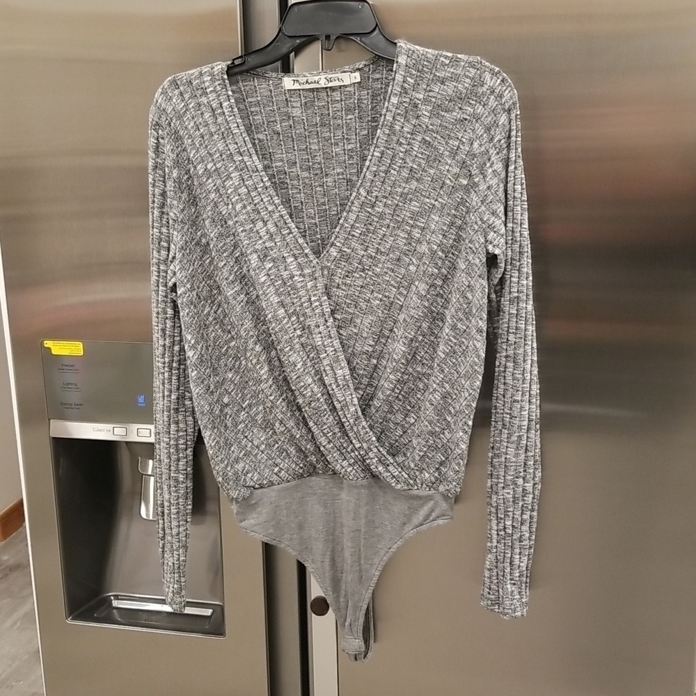 💕MICHAEL STARS💕 Ribbed Long Sleeve Surplice Bodysuit ~ Dark Gray Small S NWOT